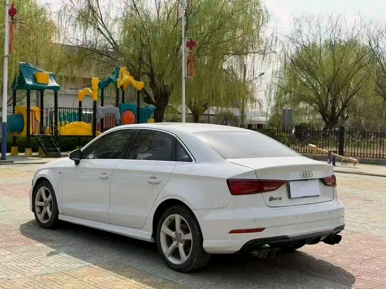 奥迪A3 内饰前排