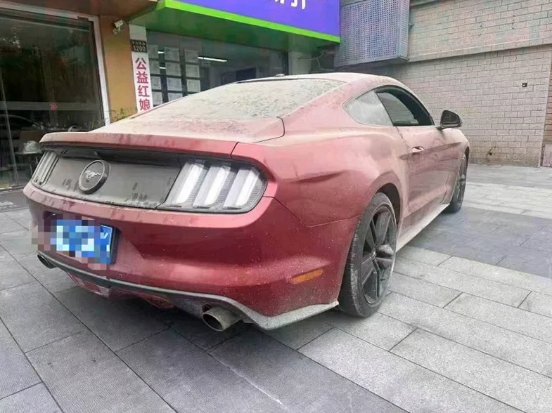 福特野马 内饰前排