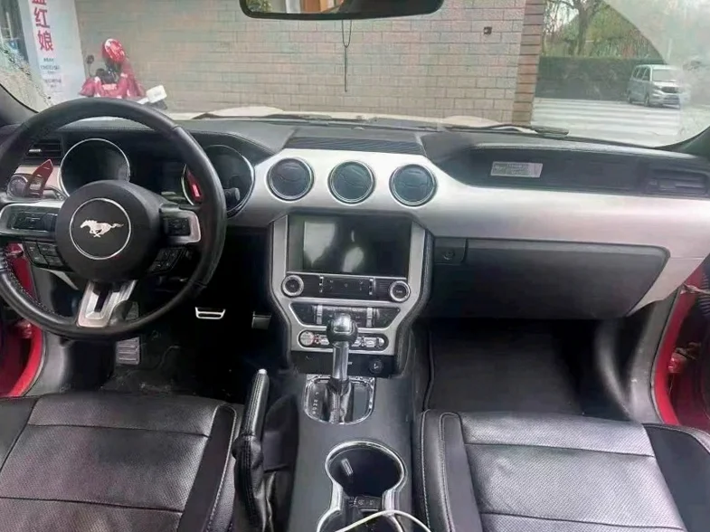 福特野马 后面外观三