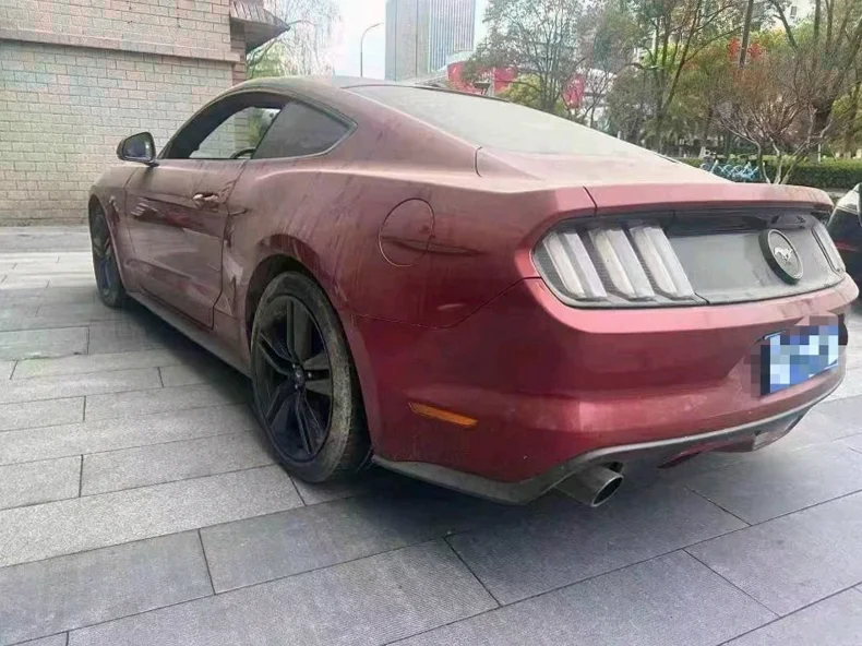 福特野马 正面外观三