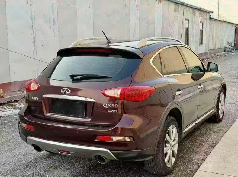 英菲尼迪QX50 内饰后排