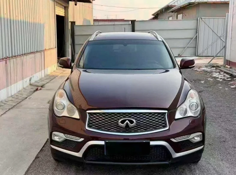 17年英菲尼迪QX50 2.5V6四驱最顶配