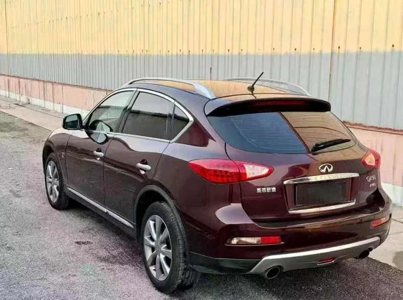 英菲尼迪QX50 内饰前排