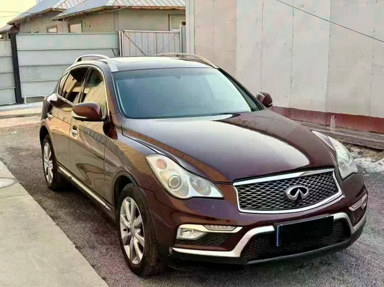 英菲尼迪QX50 正面外观三