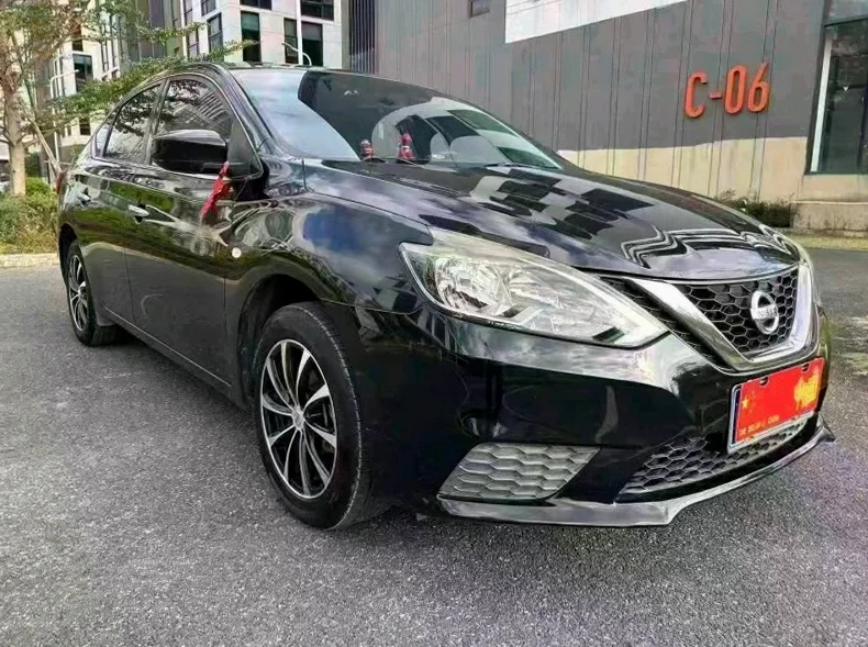 日产轩逸 正面外观二