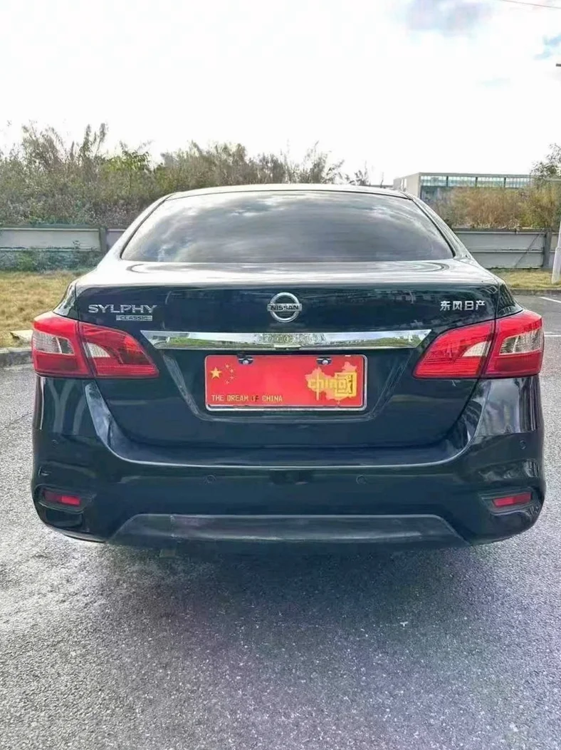 日产轩逸 内饰前排