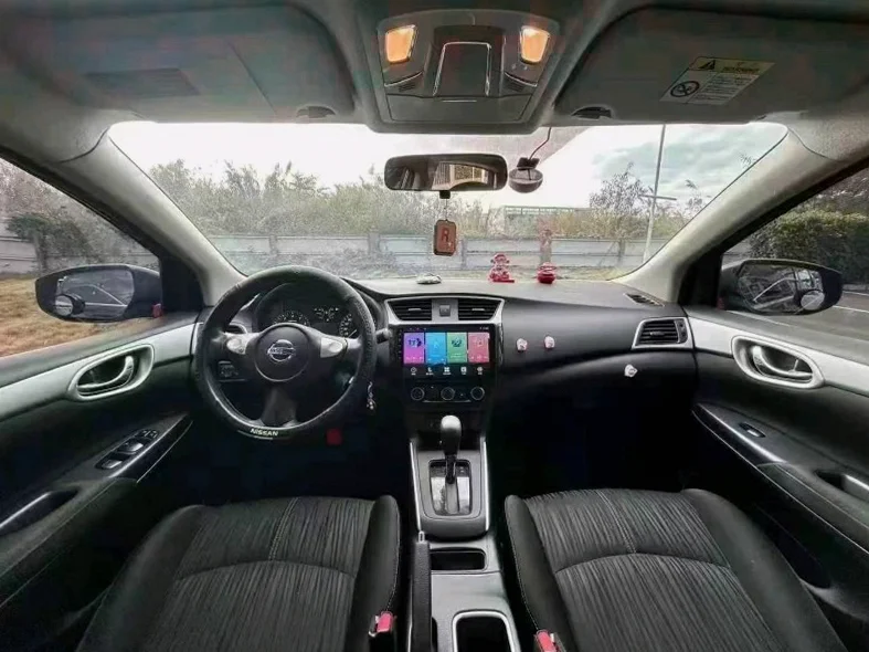 日产轩逸 后面外观一