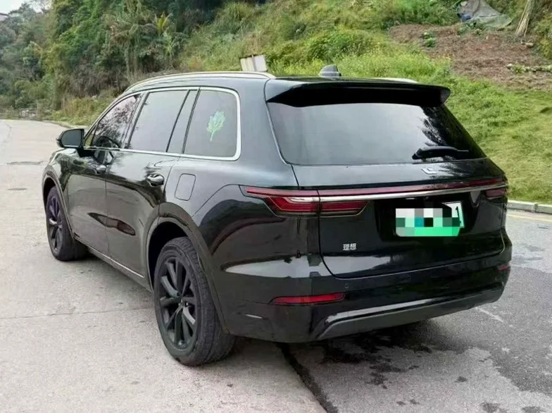 理想ONE 内饰前排