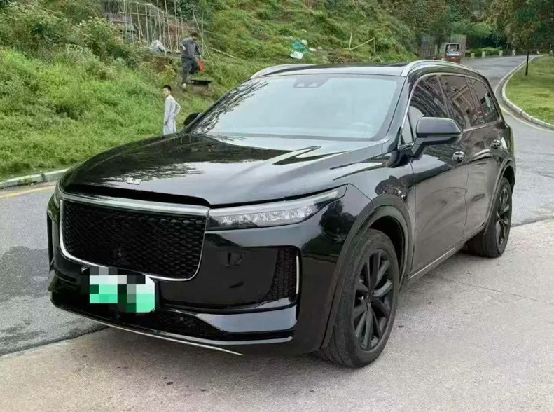 理想ONE 正面外观二