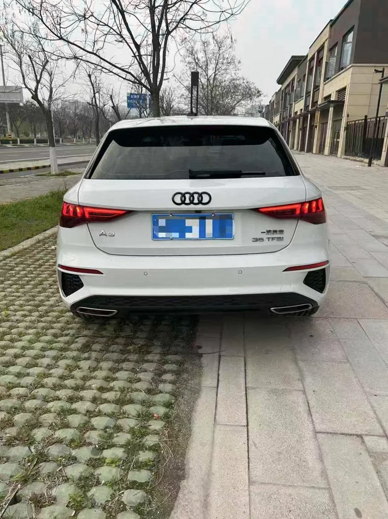 奥迪A3 内饰前排