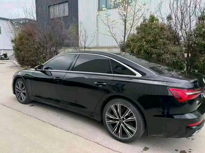 奥迪A6L 内饰前排