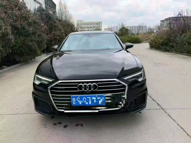 22年奥迪A6L 2.0T新款45四驱