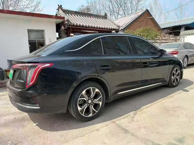 红旗E-QM5 内饰前排