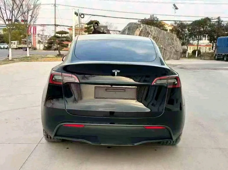 特斯拉MODEL 内饰后排