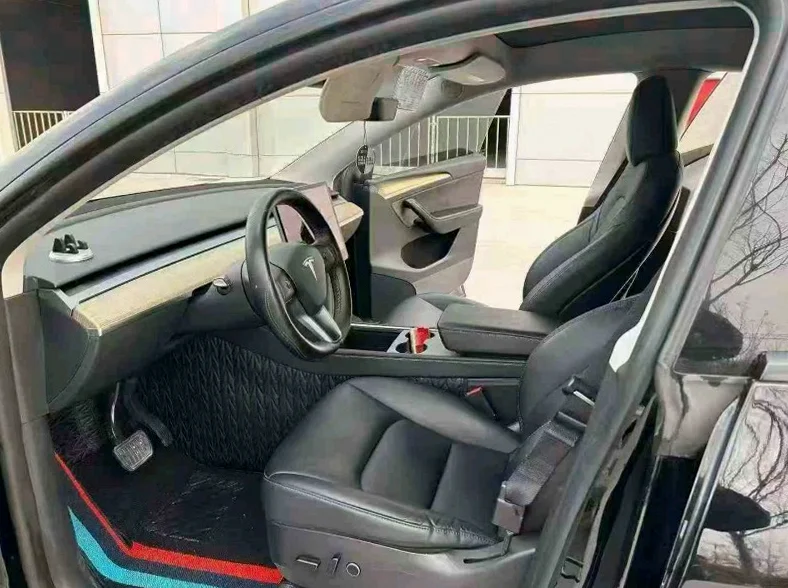 特斯拉MODEL 内饰前排