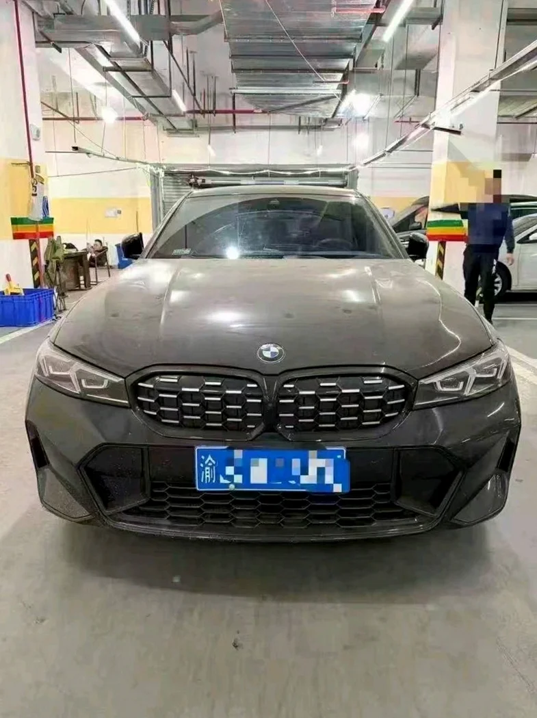 24年宝马325i M运动曜夜套装