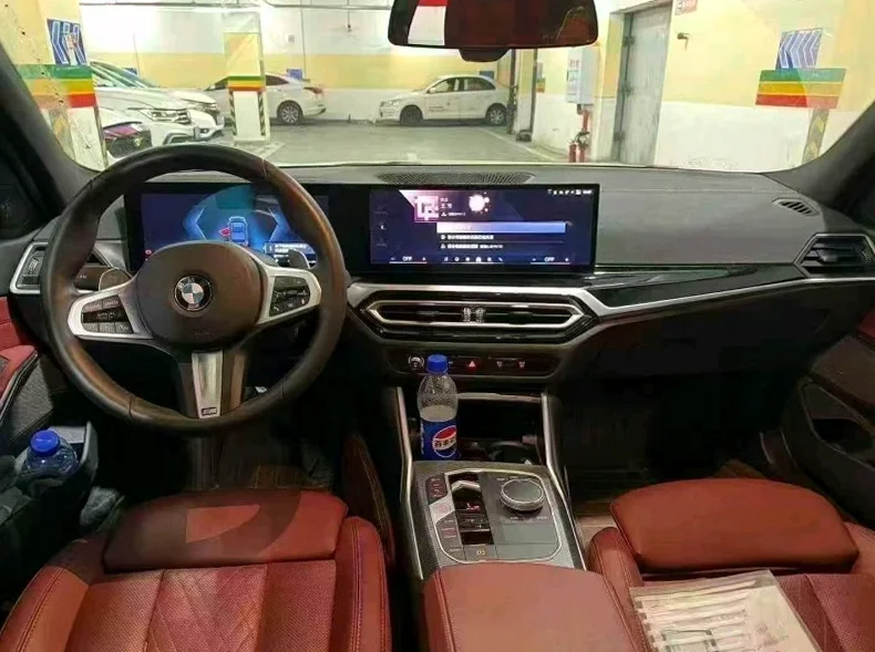 宝马3系 内饰后排