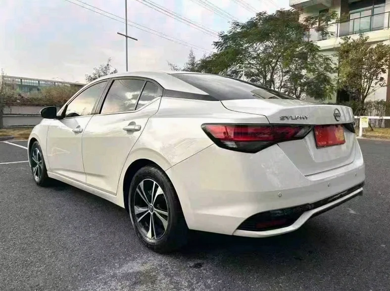 日产轩逸 驾驶室