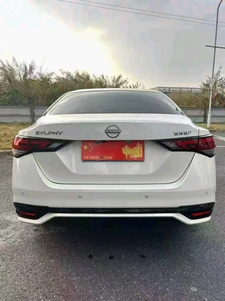 日产轩逸 内饰前排