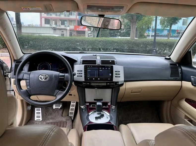 丰田锐志 后面外观三