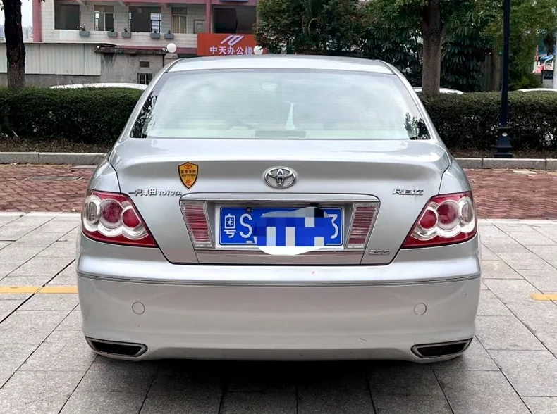 丰田锐志 内饰后排