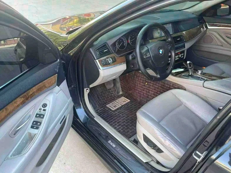 宝马5系 后面外观二