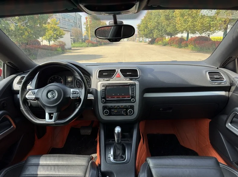 大众尚酷 驾驶室