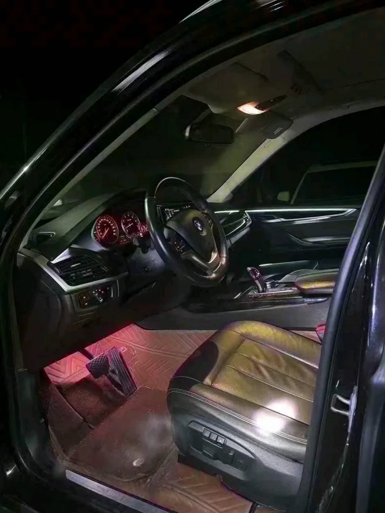 宝马X5 后面外观三