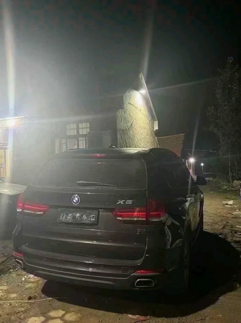 宝马X5 内饰后排