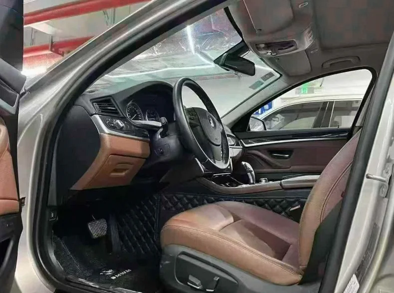 宝马5系 后面外观一