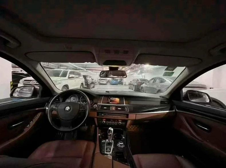 宝马5系 后面外观三