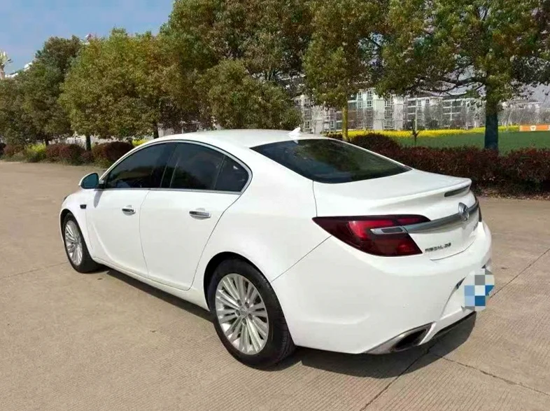 别克君威 驾驶室