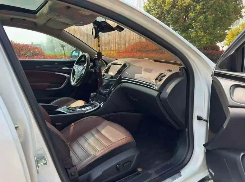 别克君威 后面外观三