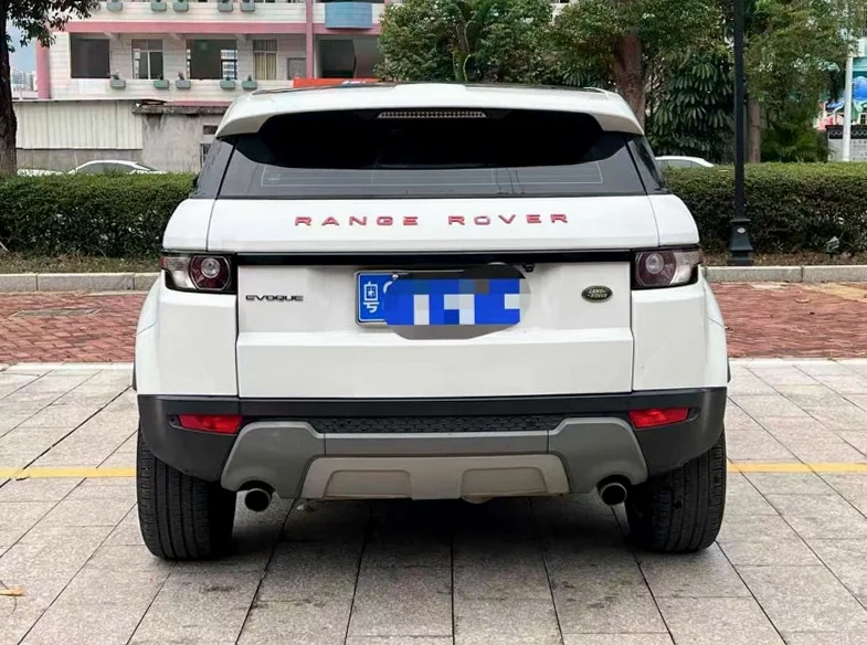 路虎极光 驾驶室