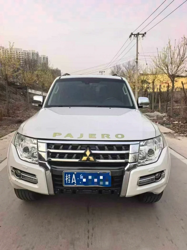 15年三菱帕杰罗V93