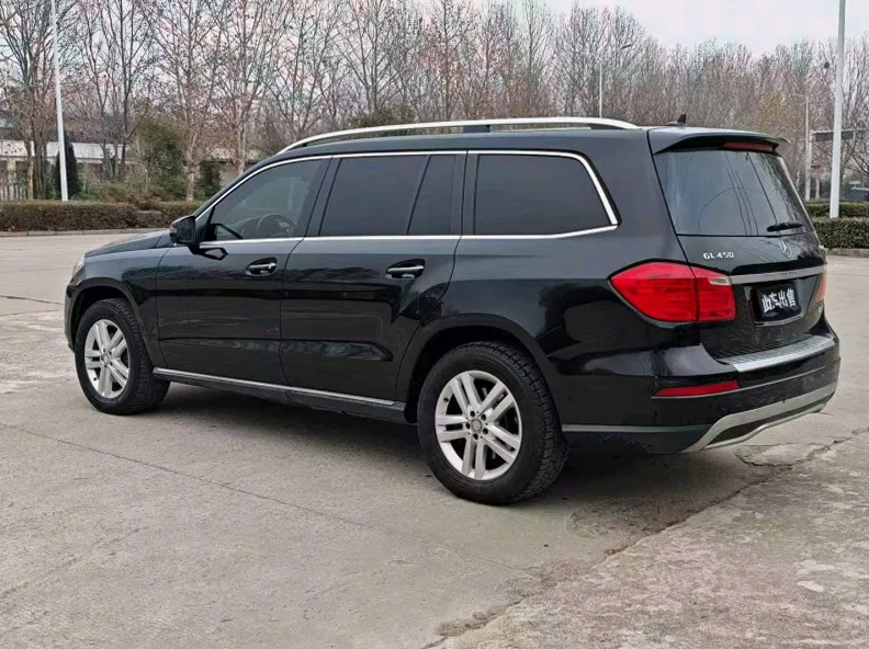 奔驰GL 内饰前排