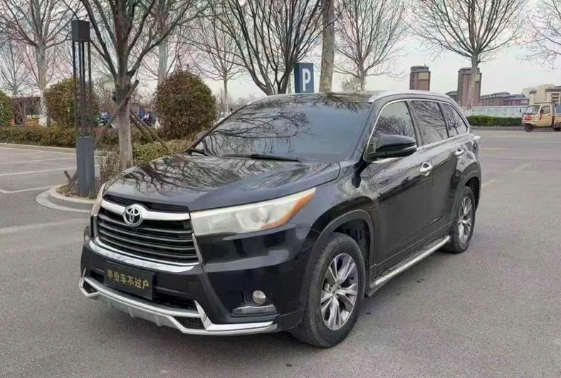 丰田汉兰达 正面外观三