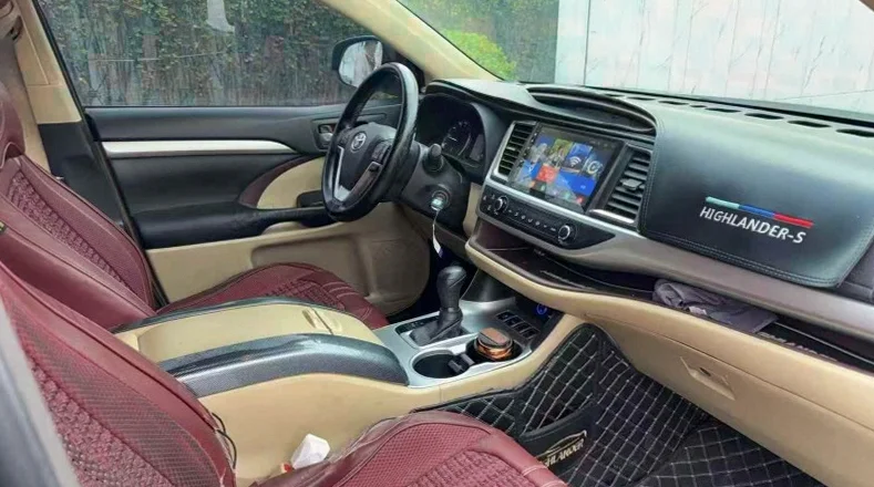 丰田汉兰达 后面外观一