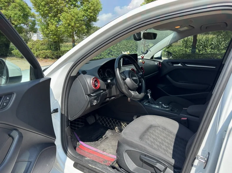 奥迪A3 后面外观三