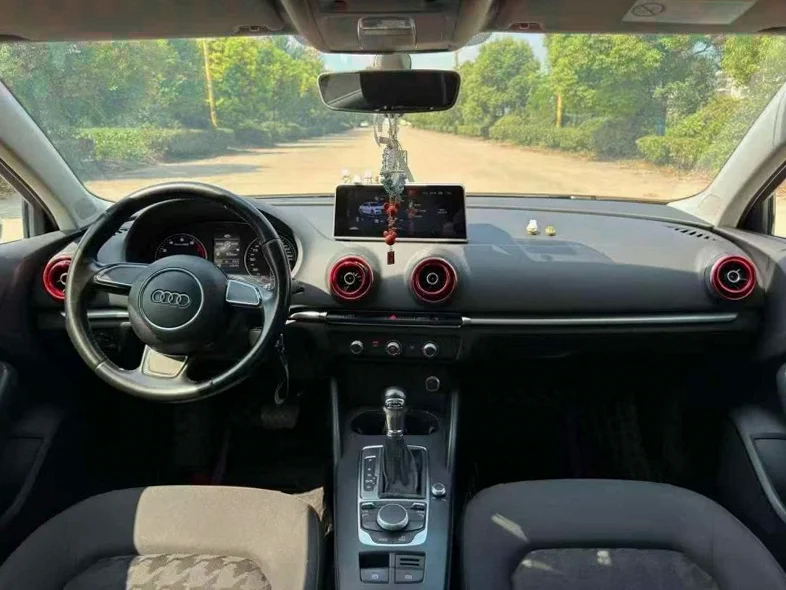 奥迪A3 后面外观二