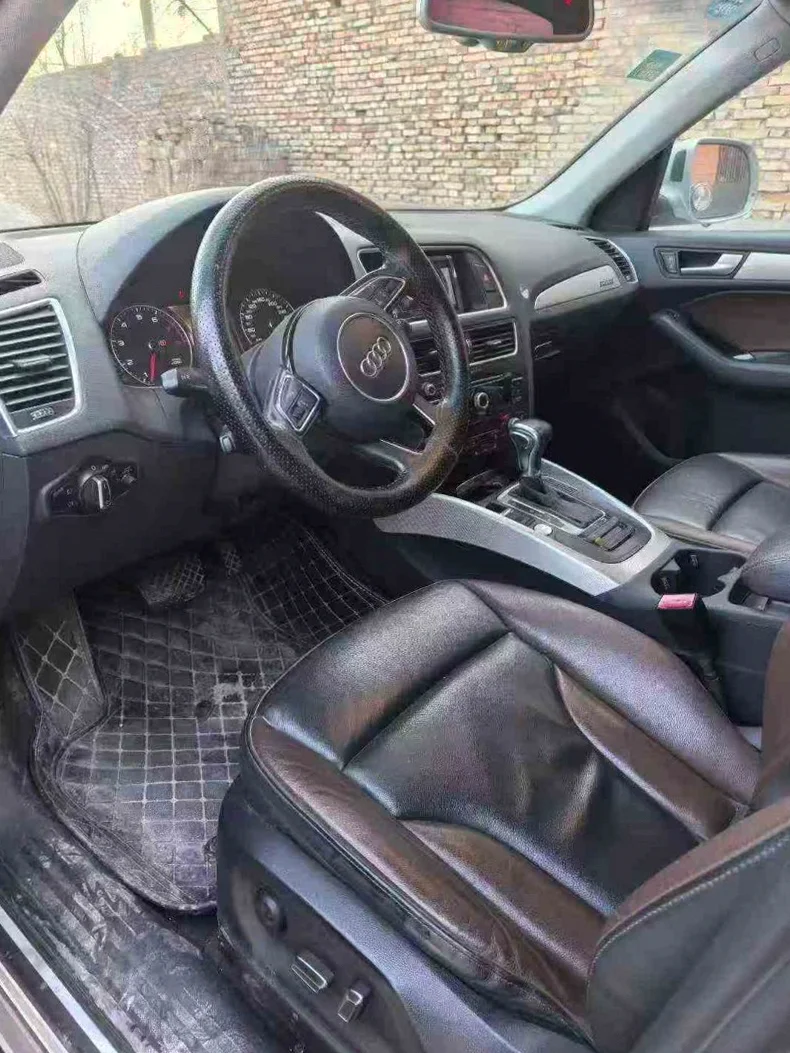 奥迪Q5 后面外观三