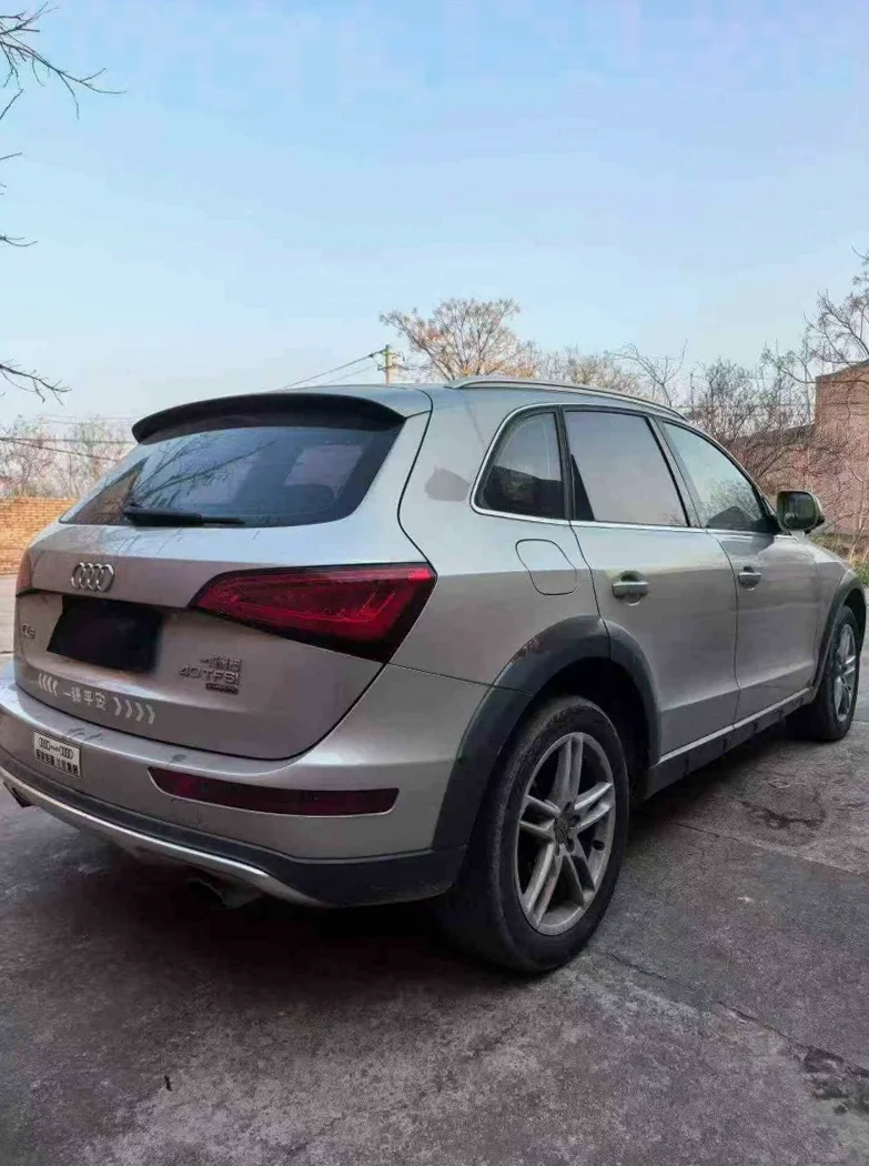 奥迪Q5 内饰前排