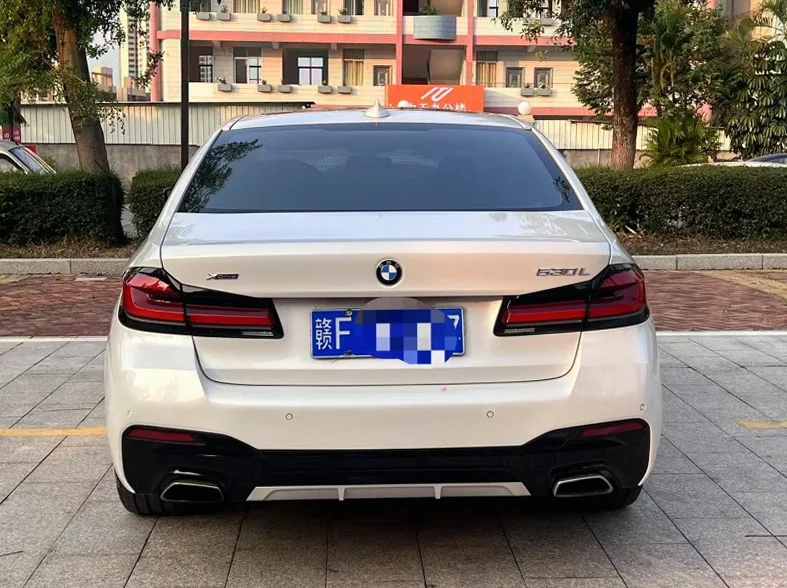 宝马5系 内饰后排