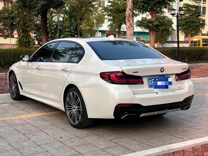 宝马5系 内饰前排