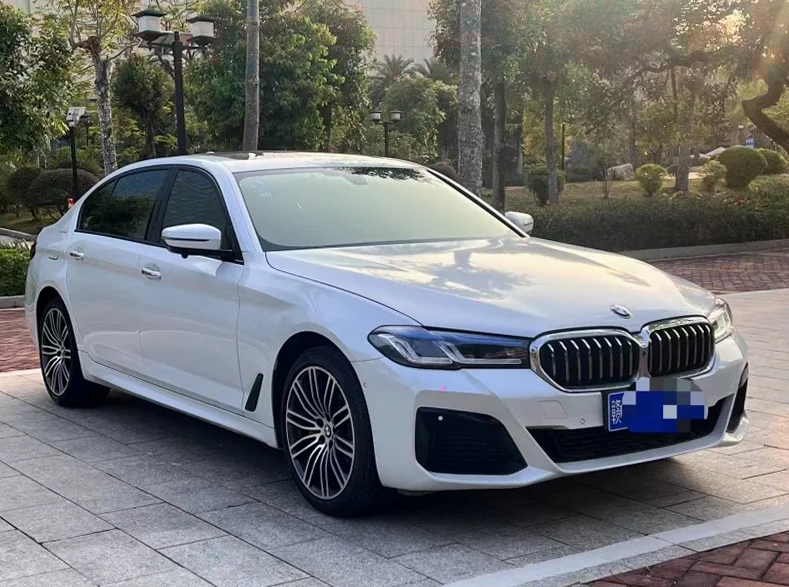 宝马5系 正面外观二