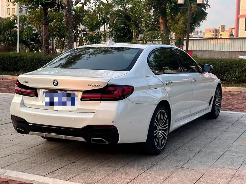 宝马5系 后面外观三