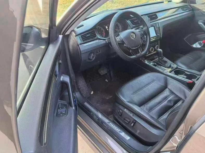 大众帕萨特 后面外观三