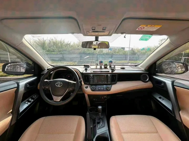 丰田RAV4荣放 后面外观一