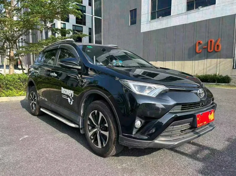 丰田RAV4荣放 正面外观二
