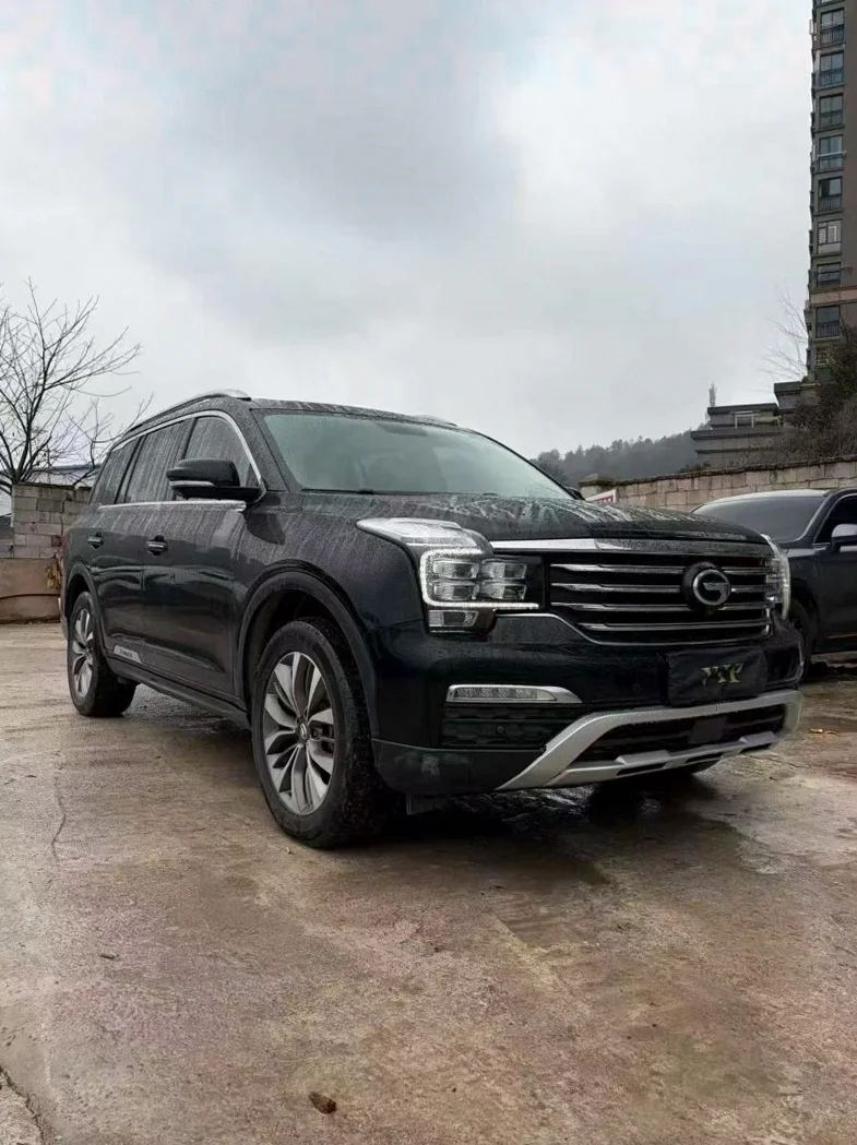 传祺GS8 正面外观二